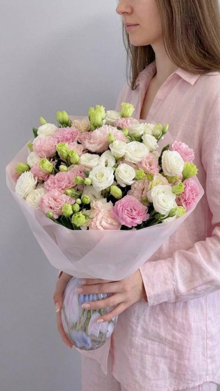 Моно-букет из белой эустомы